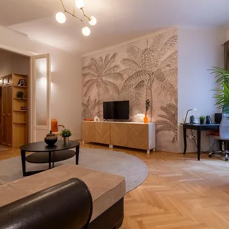Be A Budapester